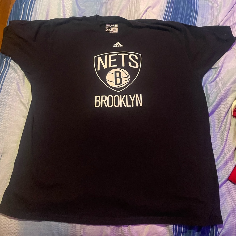 Basketball T Shirt / Size 2x (fits like XL)